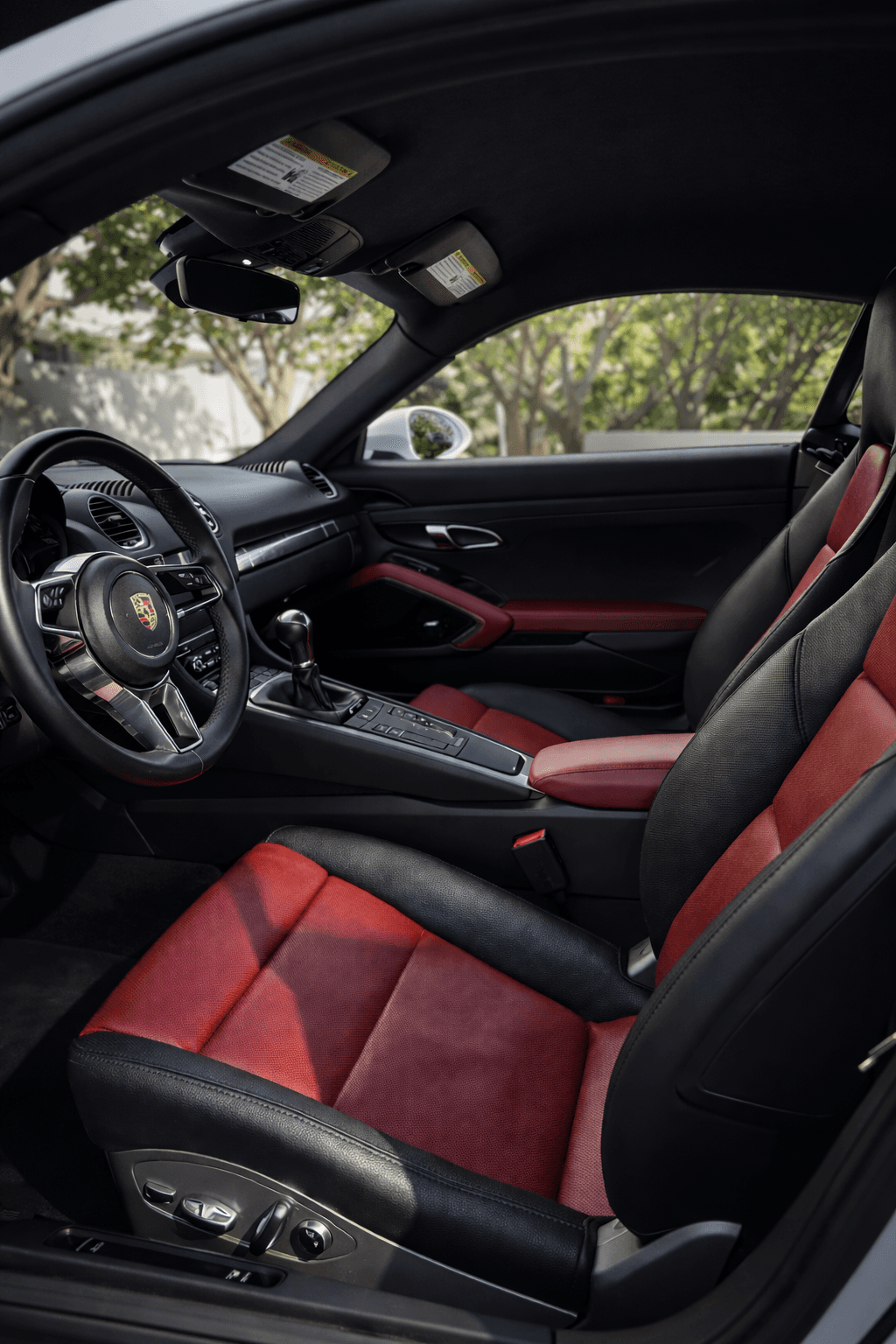 Porsche 718 Cayman — rear