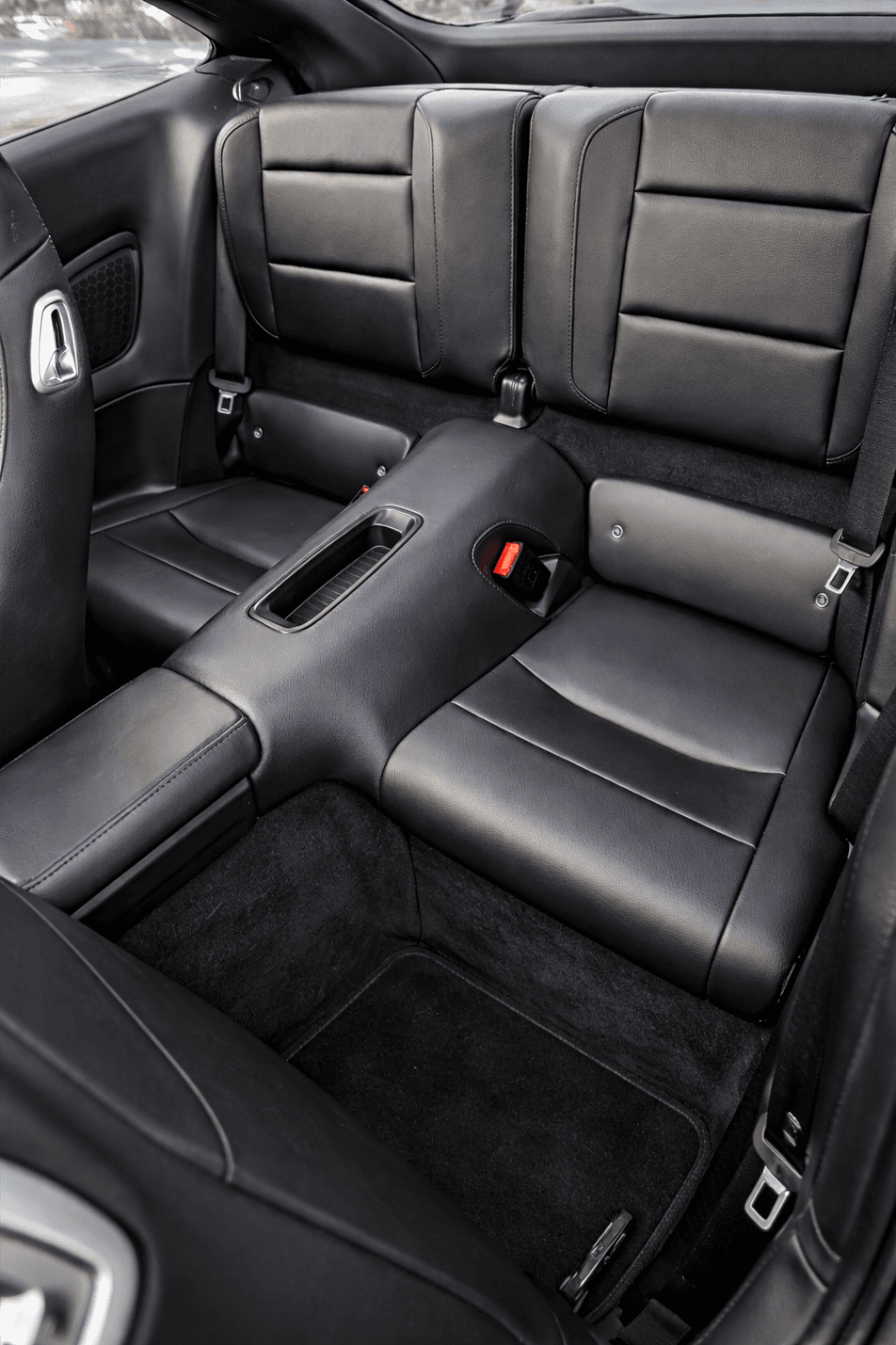 Porsche 911 Carrera S — interior