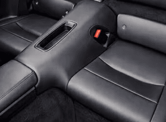 Porsche 911 Carrera S Coupe — rear bucket seats