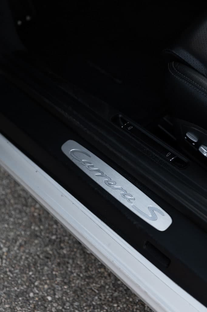 2015 Porsche 911 Carrera S Coupe — Carrera S door sill badge
