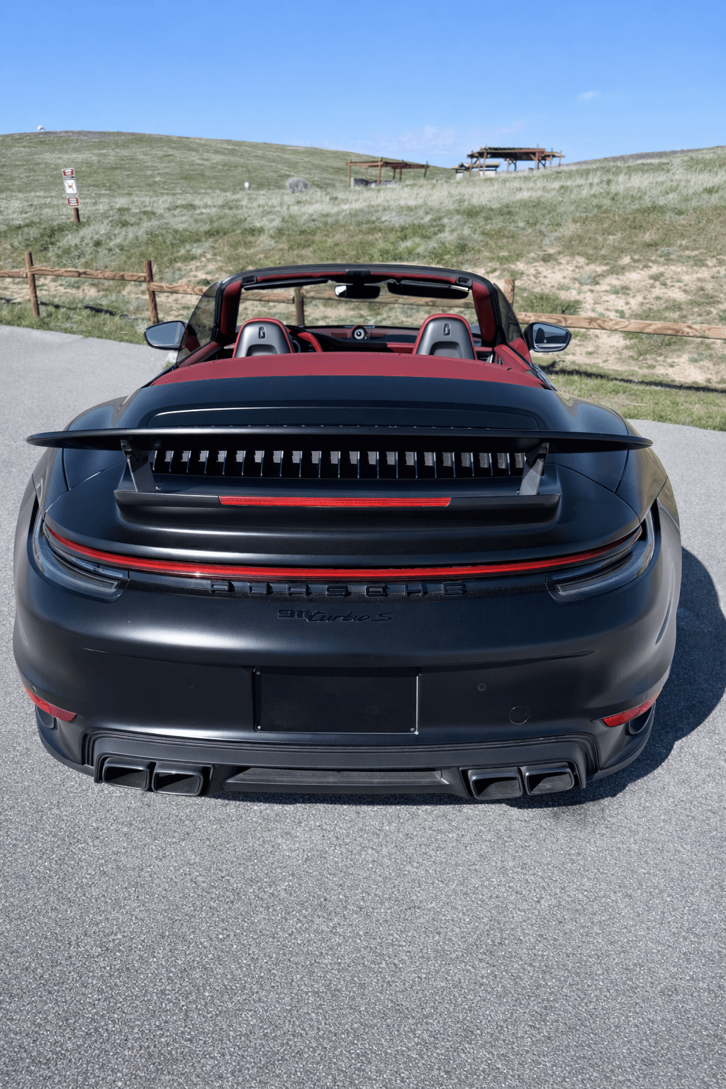 Porsche 911 Turbo S — cockpit
