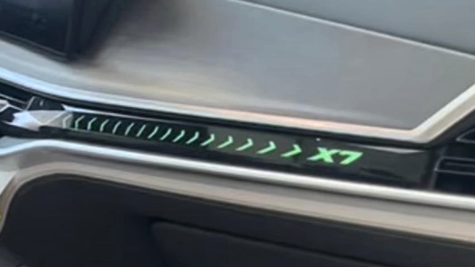 BMW X7 — illuminated X7 ambient lighting and dashboard jewelry